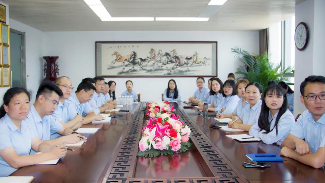 內(nèi)強素質(zhì) 外塑形象 | 榮盛科技集團組織開展商務(wù)禮儀培訓(xùn)